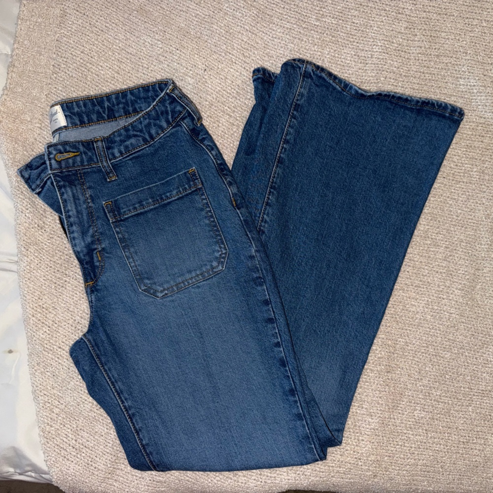 High Rise Flare Size 8 jeans